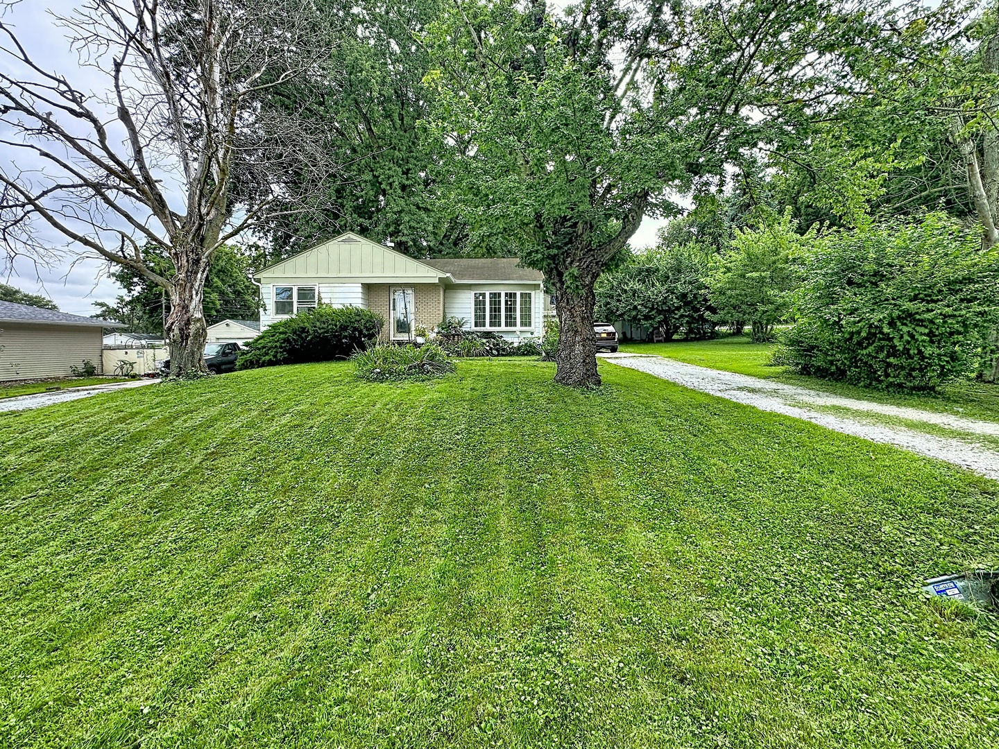 245 Mansur Avenue