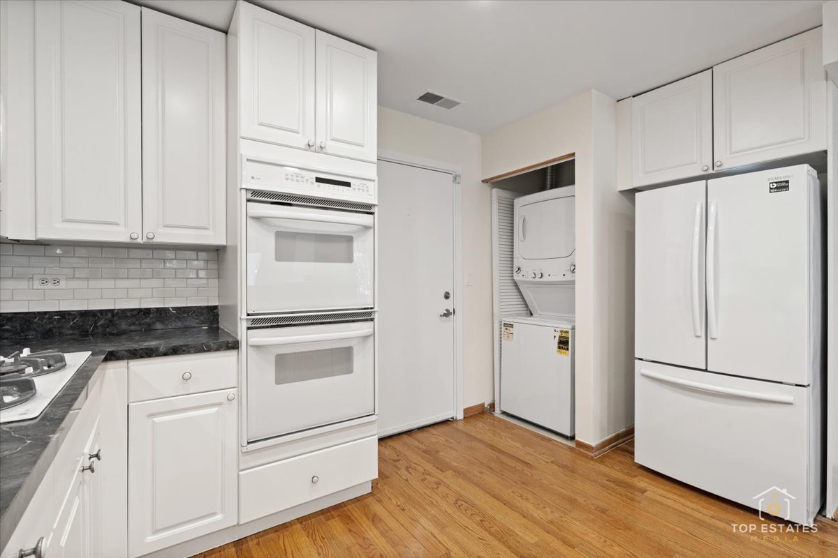 1812 S Dearborn Street 10 Property Photo 9