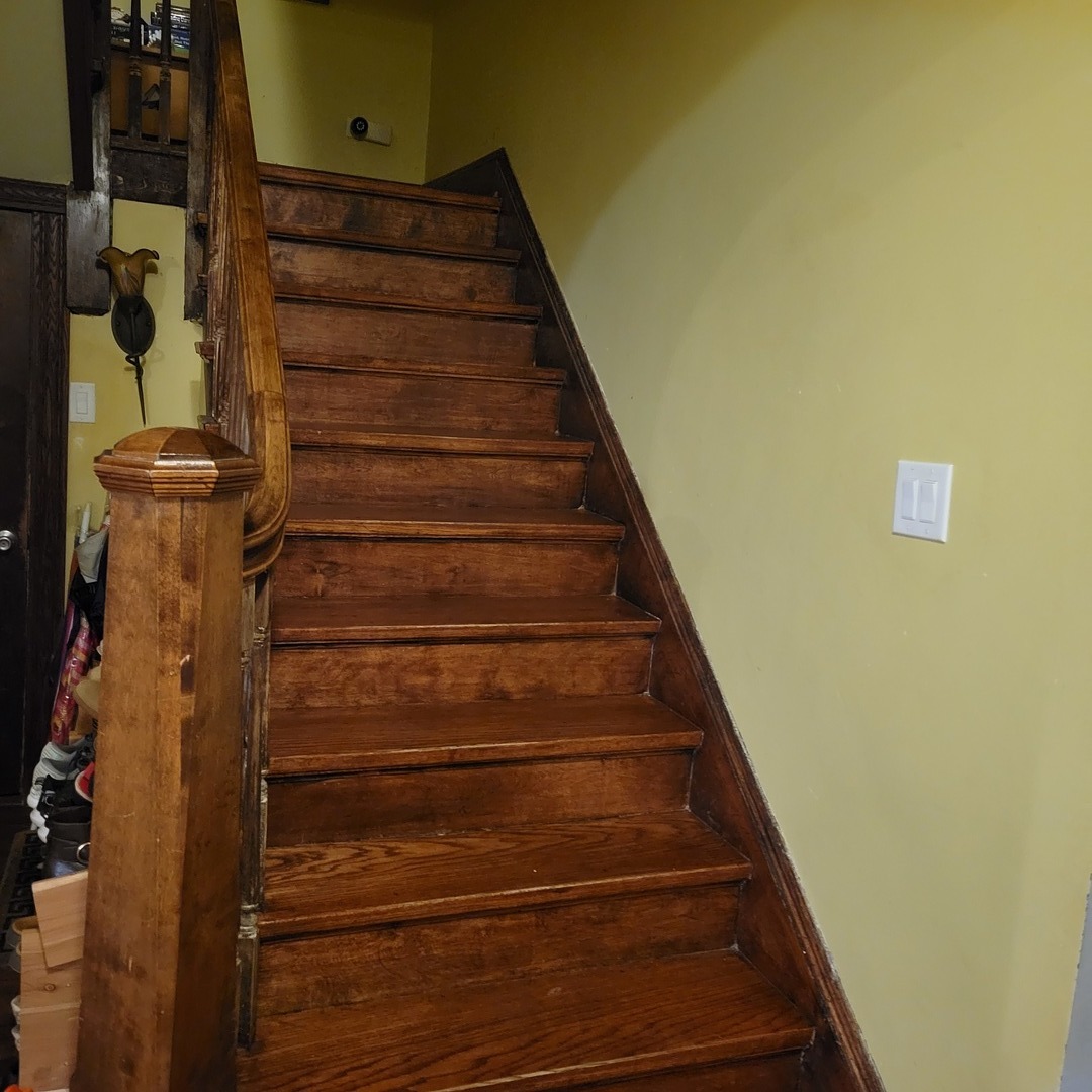 7230 S Luella Avenue Property Photo 6