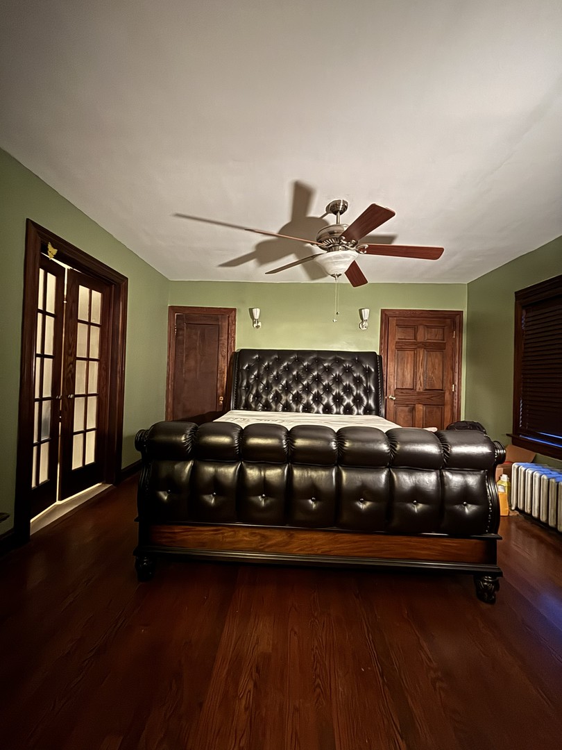 7230 S Luella Avenue Property Photo 10