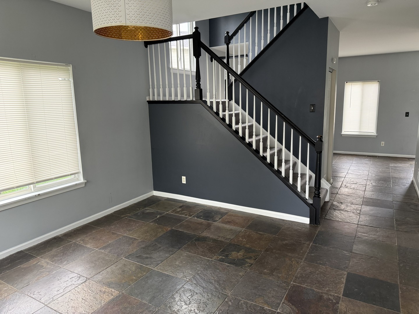 384 Reston Circle Property Photo 4