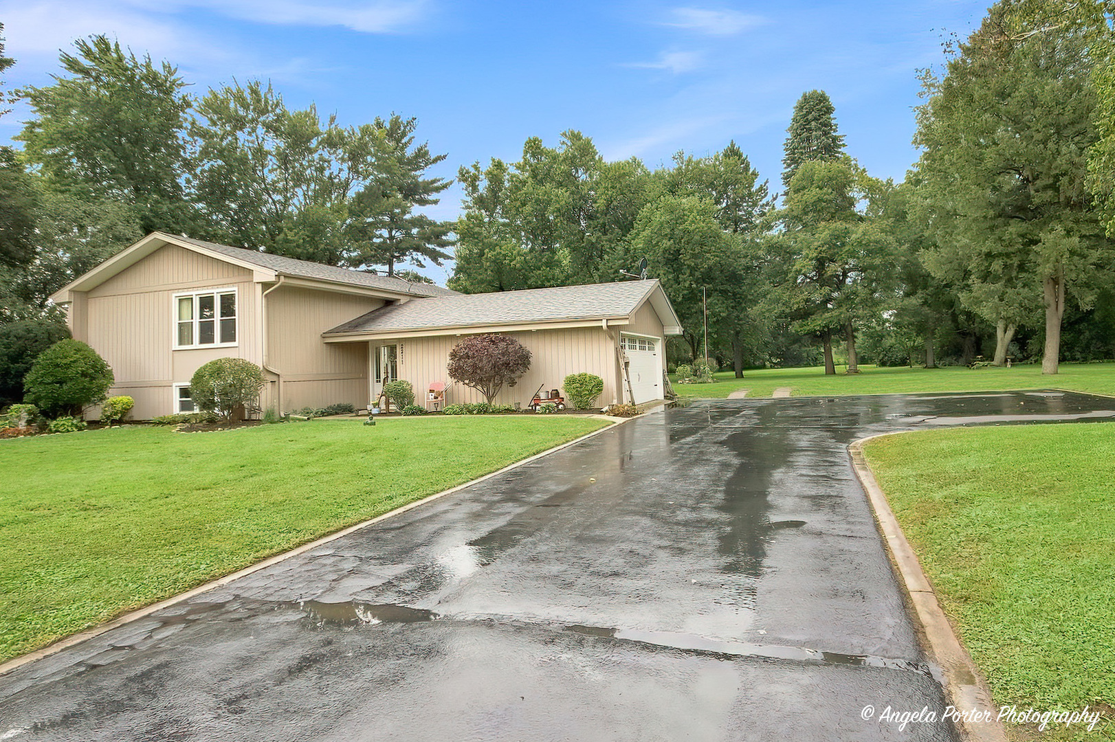 2211 Lamb Road Property Photo 2