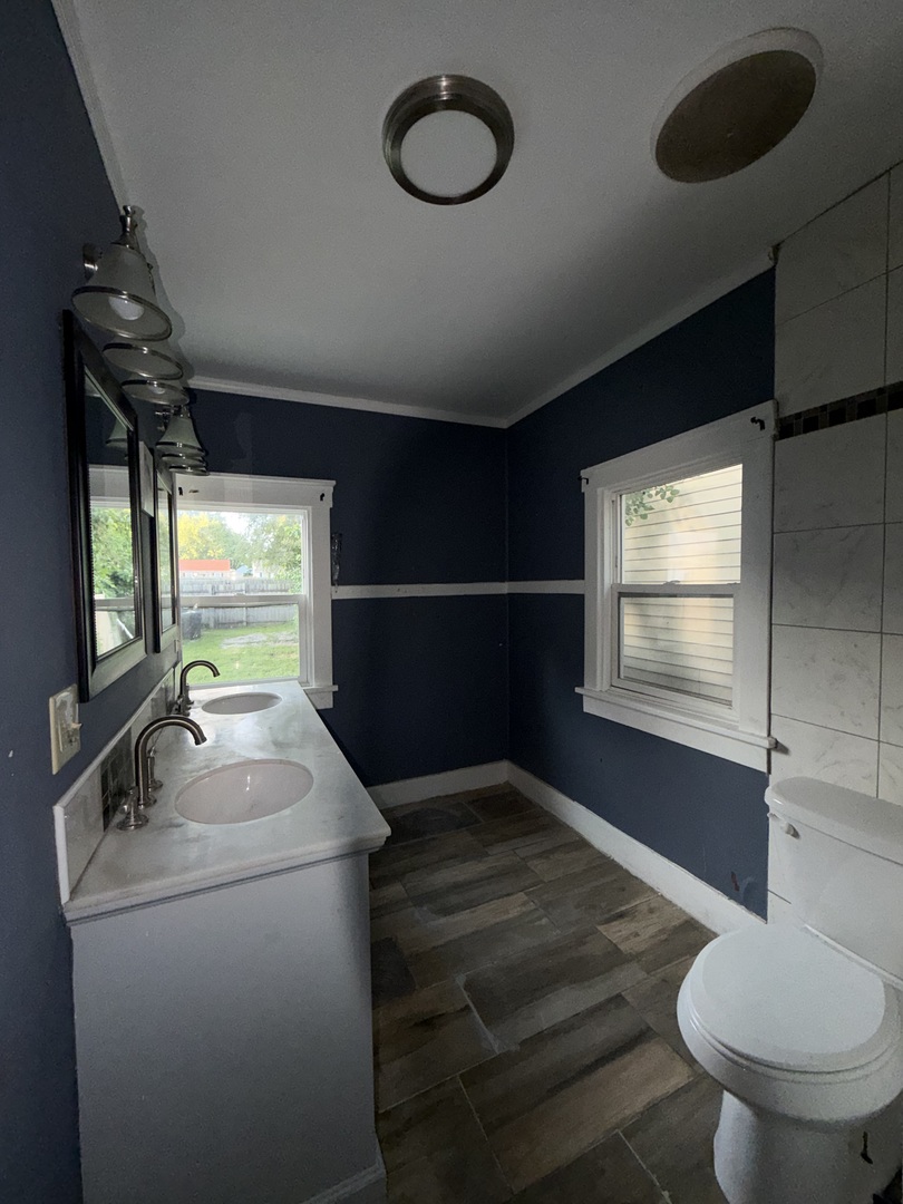 905 E Virginia Avenue Property Photo 10