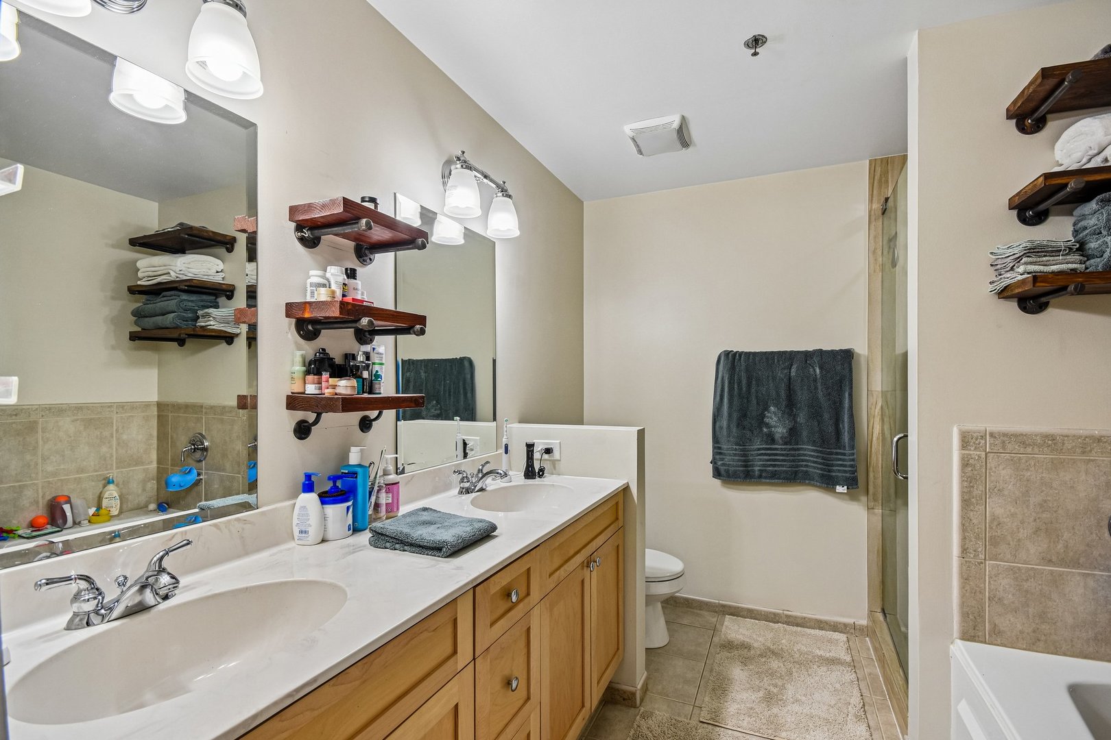 520 W Huron Street 414 Property Photo 15