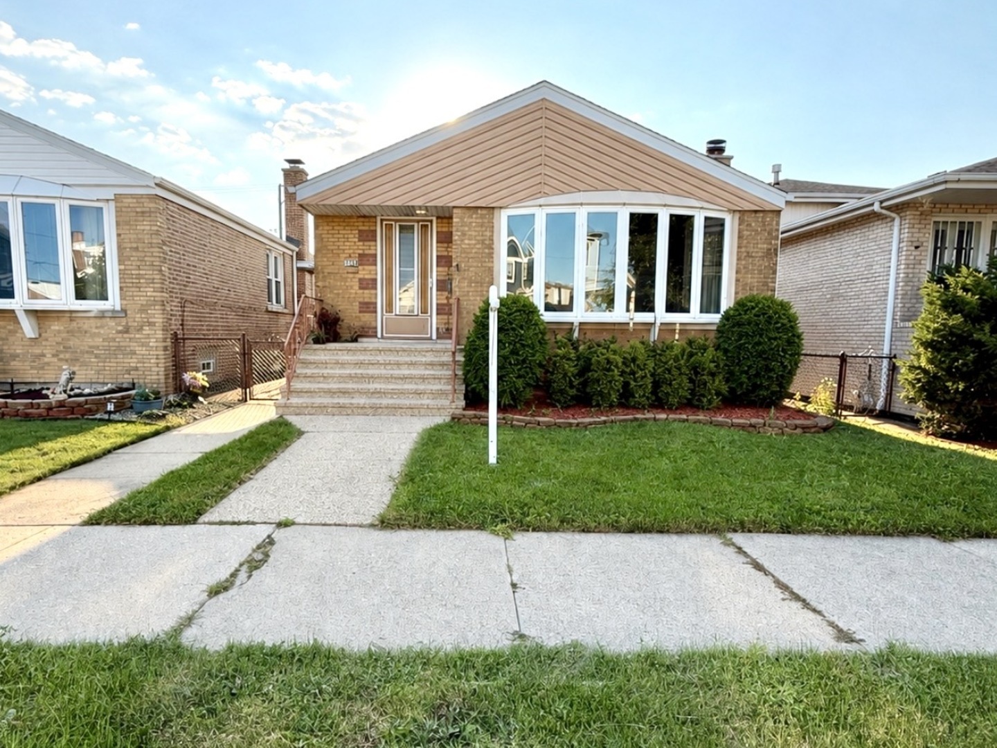 5342 S Melvina Avenue Property Photo 2