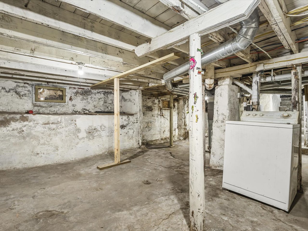 655 W Clark Street Property Photo 25