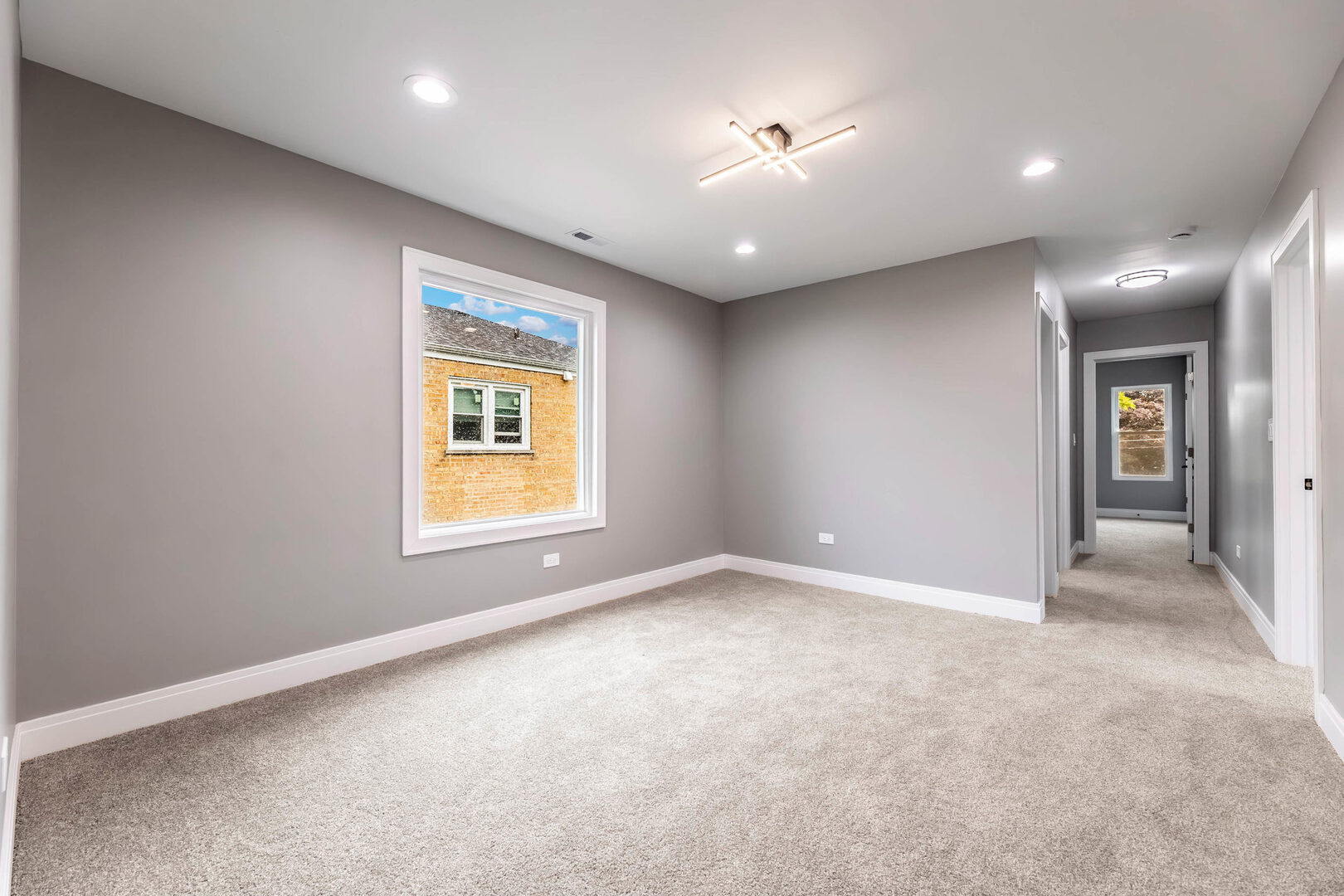 806 S 19th Avenue Property Photo 14