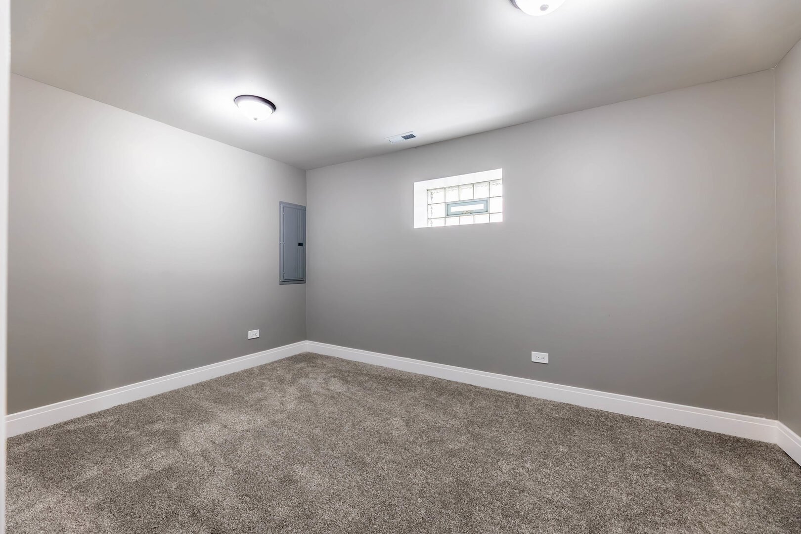 806 S 19th Avenue Property Photo 15