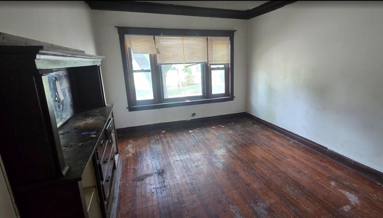 6355 S Racine Avenue Property Photo 6