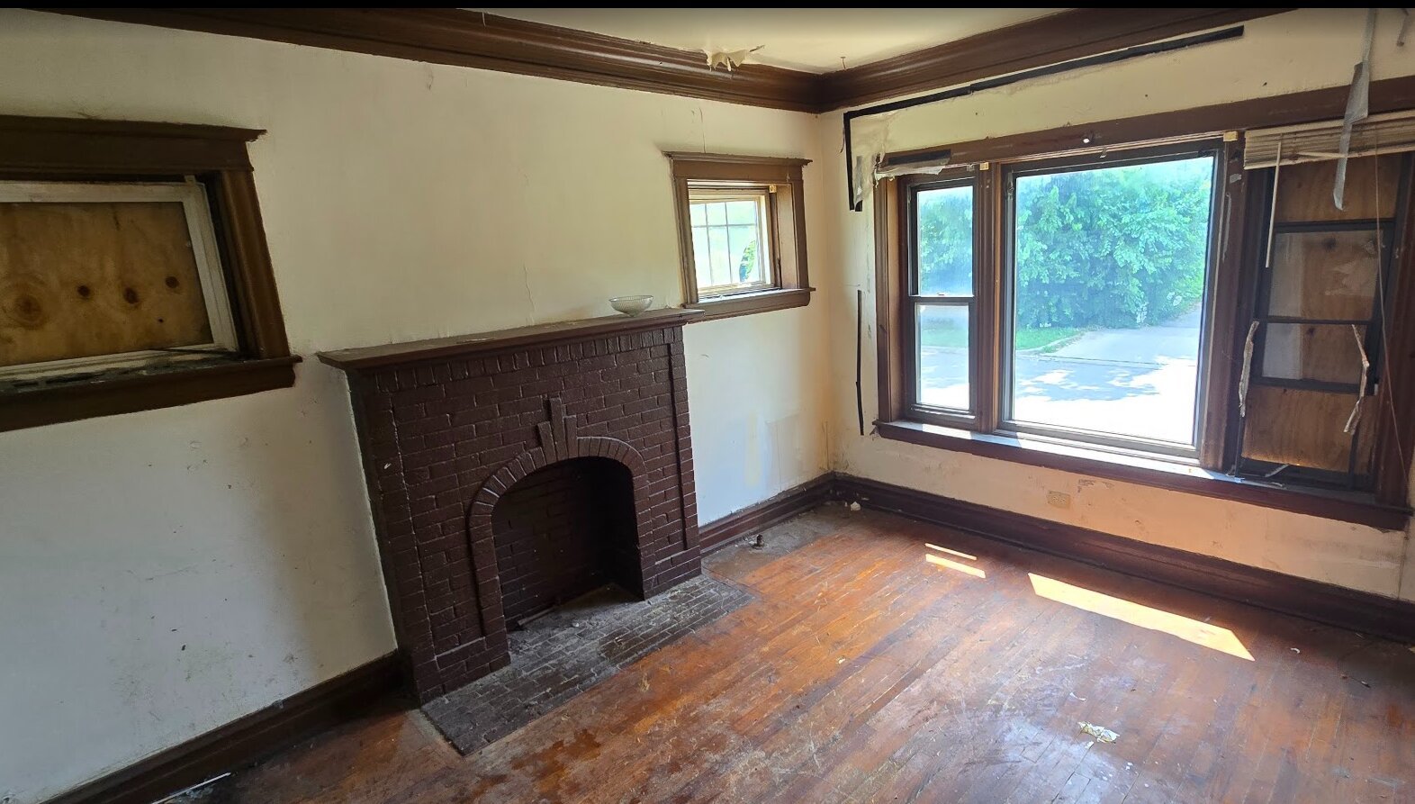 6355 S Racine Avenue Property Photo 8