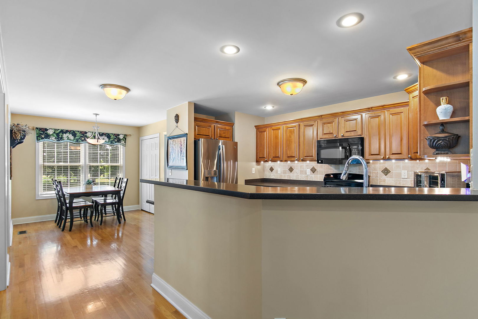 1426 Beach Lane Property Photo 8