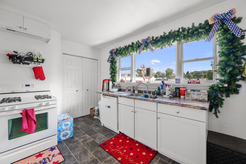 520 9th Avenue Property Photo 15