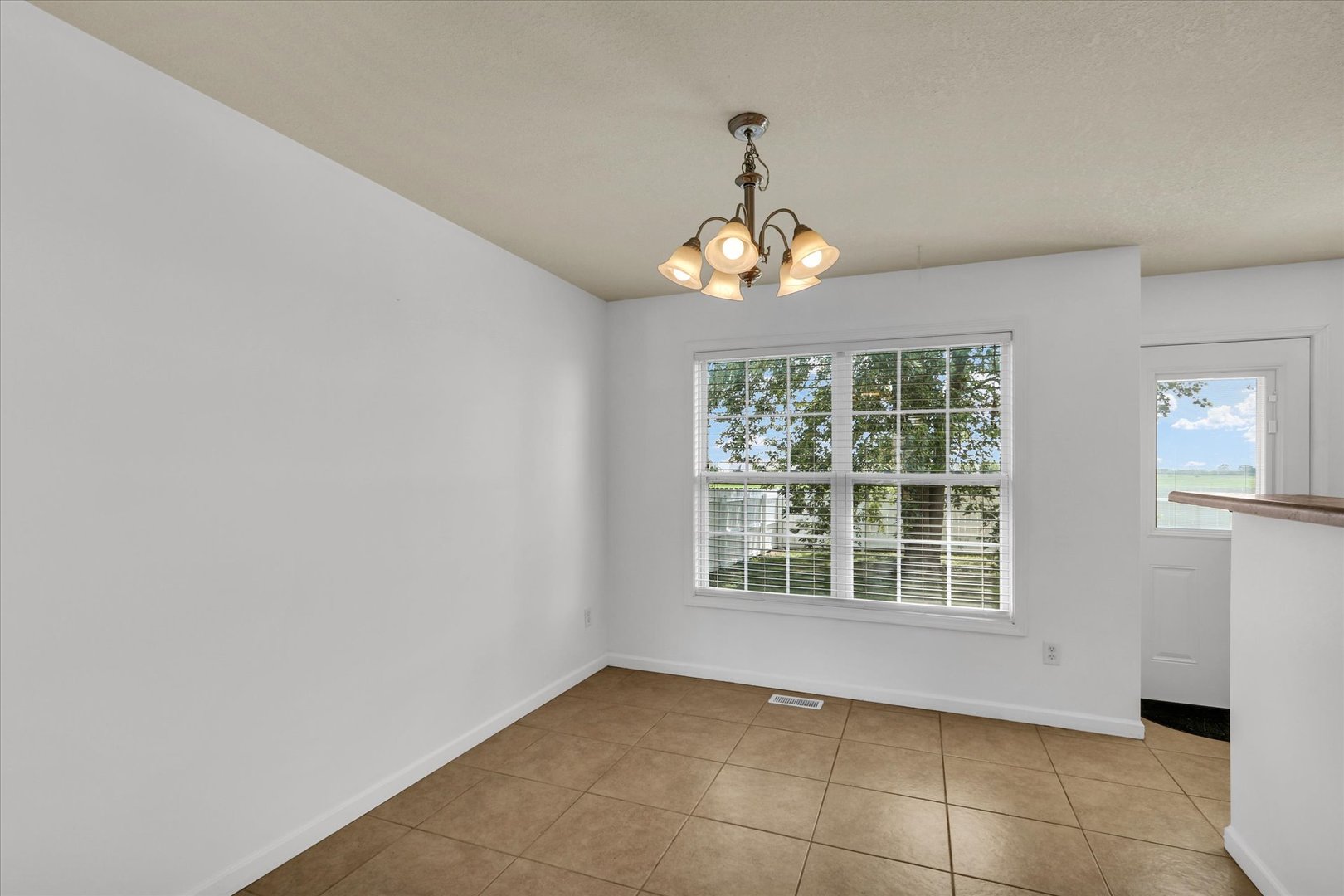 4103 Pebblebrook Lane Property Photo 12