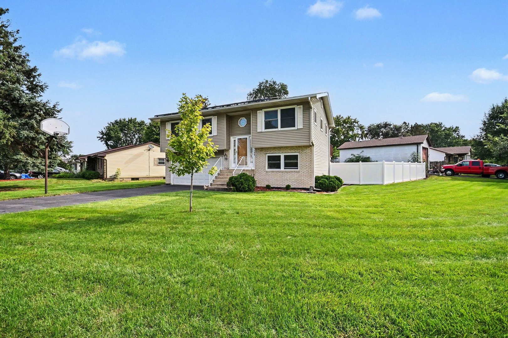 136 Augusta Road Property Photo 2