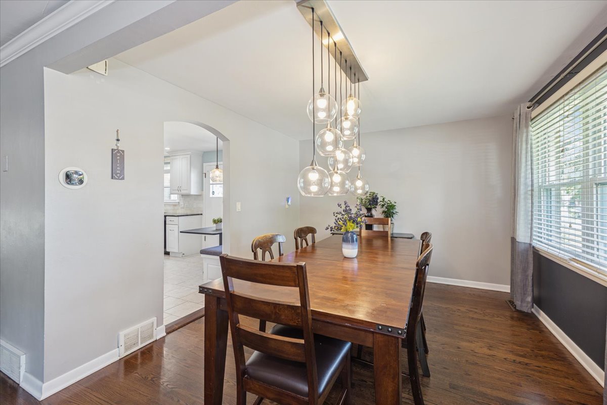 7624 Kilbourn Avenue Property Photo 6
