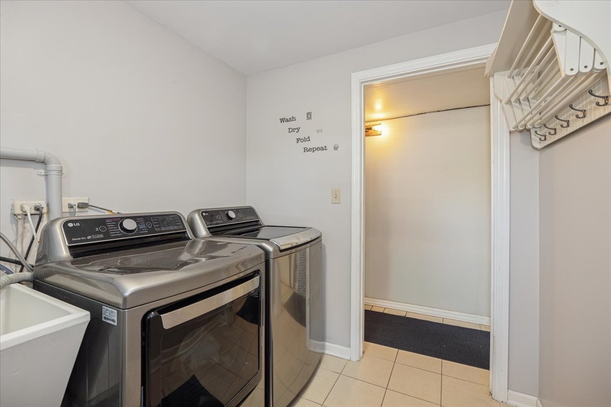 7624 Kilbourn Avenue Property Photo 13