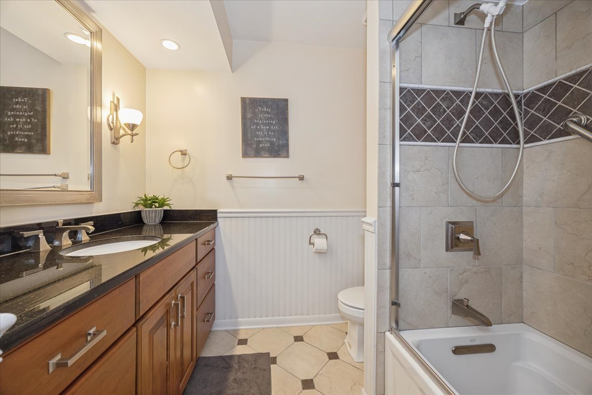 7624 Kilbourn Avenue Property Photo 18