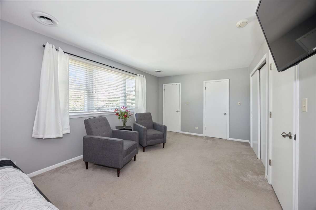 7624 Kilbourn Avenue Property Photo 22