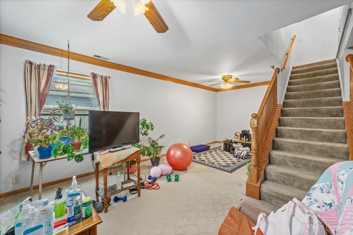 122 S Edison Avenue Property Photo 10