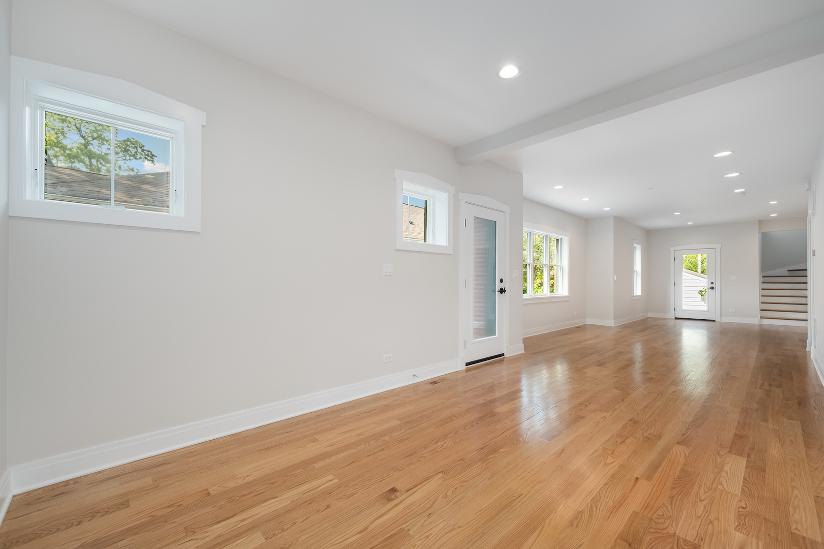 5310 N Spaulding Avenue Property Photo 5