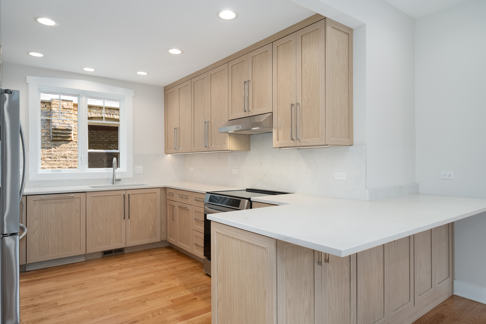 5310 N Spaulding Avenue Property Photo 11