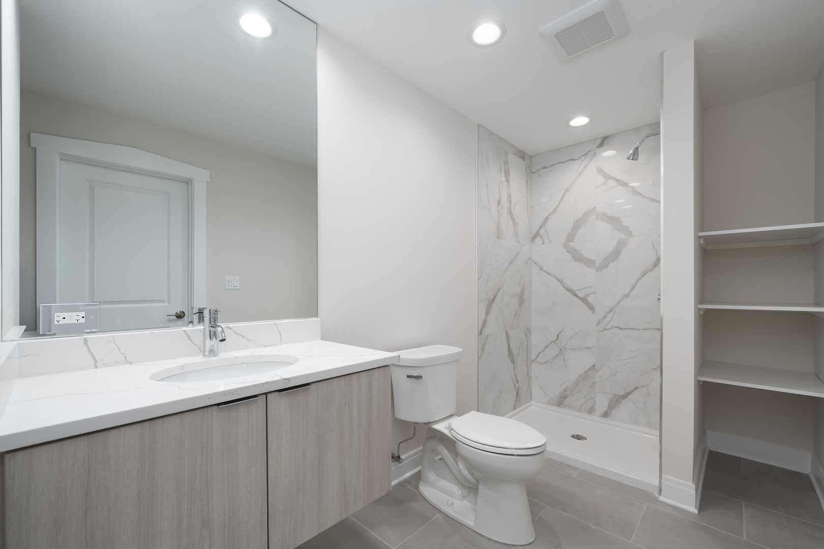5310 N Spaulding Avenue Property Photo 15