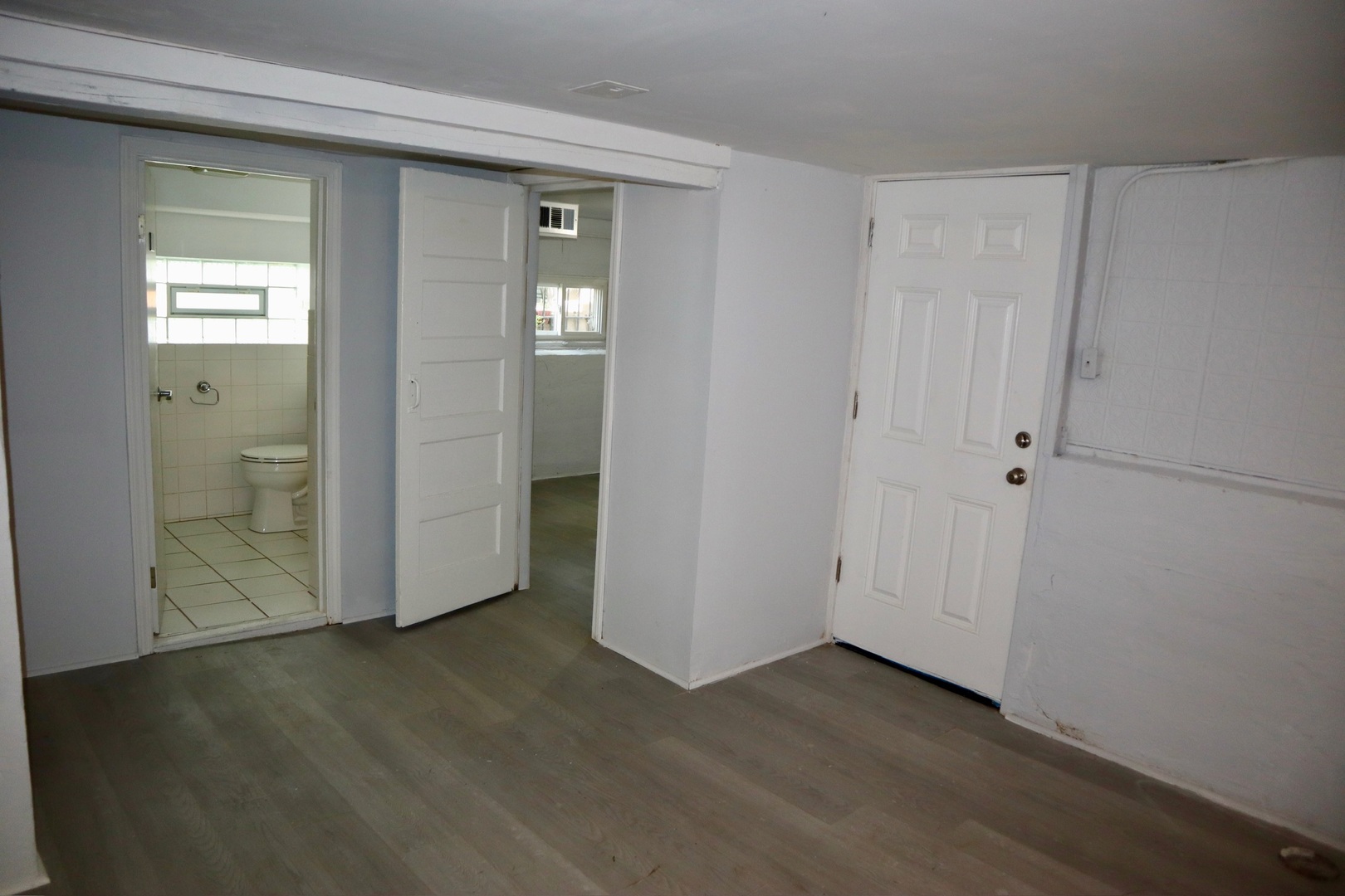 2125 N Mulligan Avenue Property Photo 15