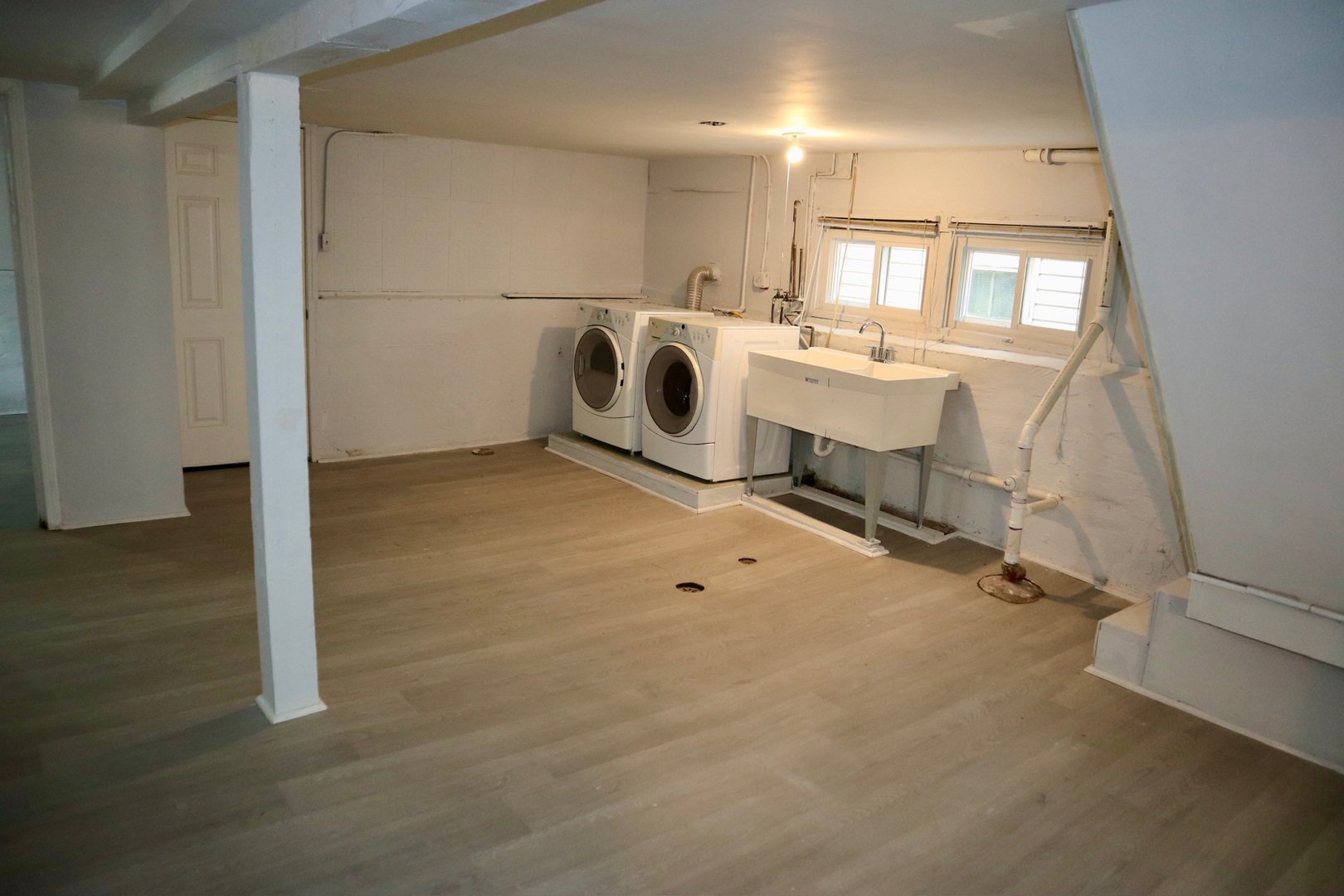 2125 N Mulligan Avenue Property Photo 17