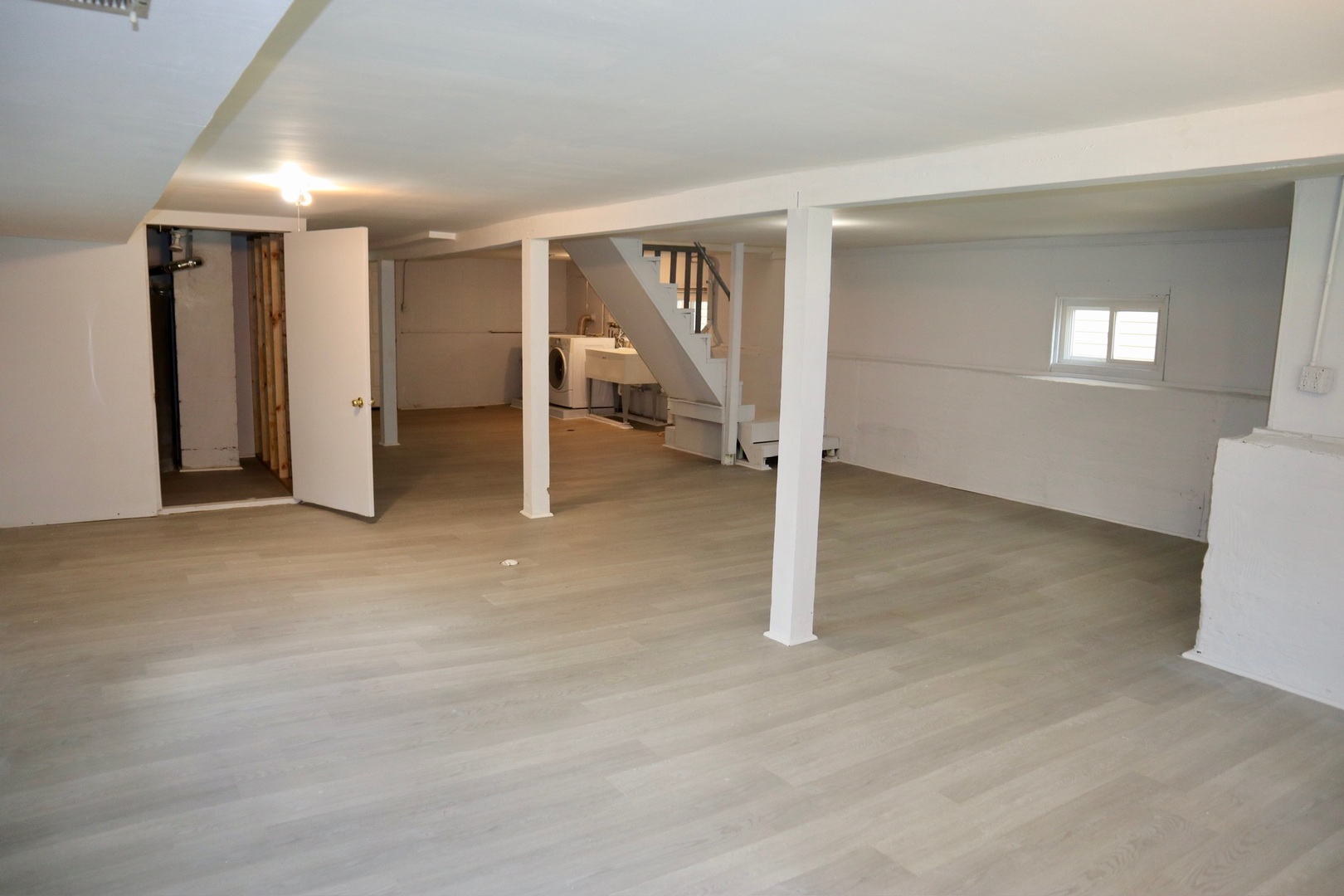 2125 N Mulligan Avenue Property Photo 18