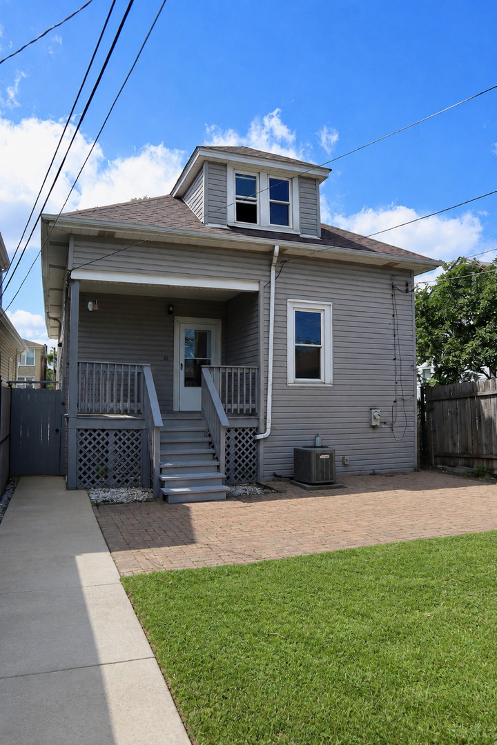 2125 N Mulligan Avenue Property Photo 23