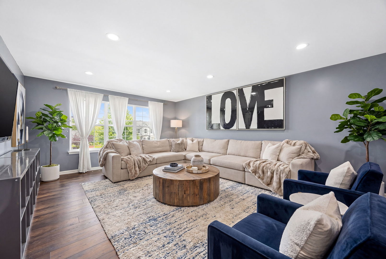 2297 Deerpath Road Property Photo 17