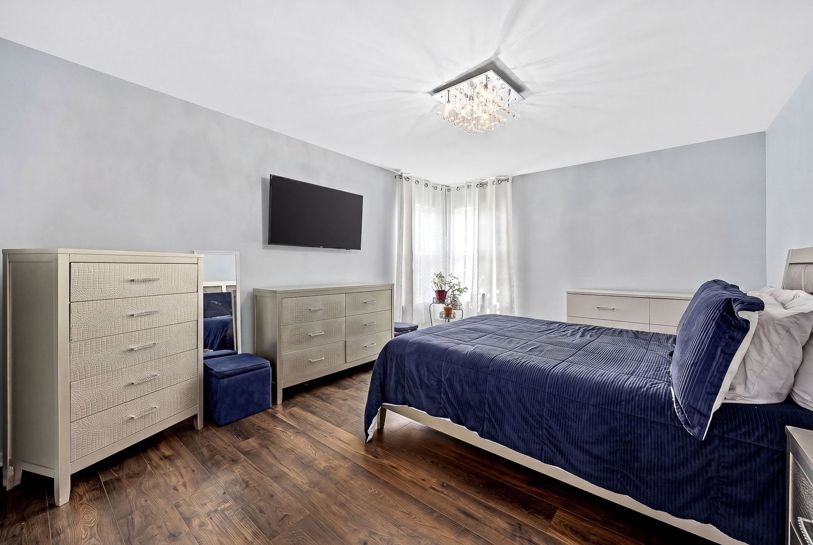 2297 Deerpath Road Property Photo 18