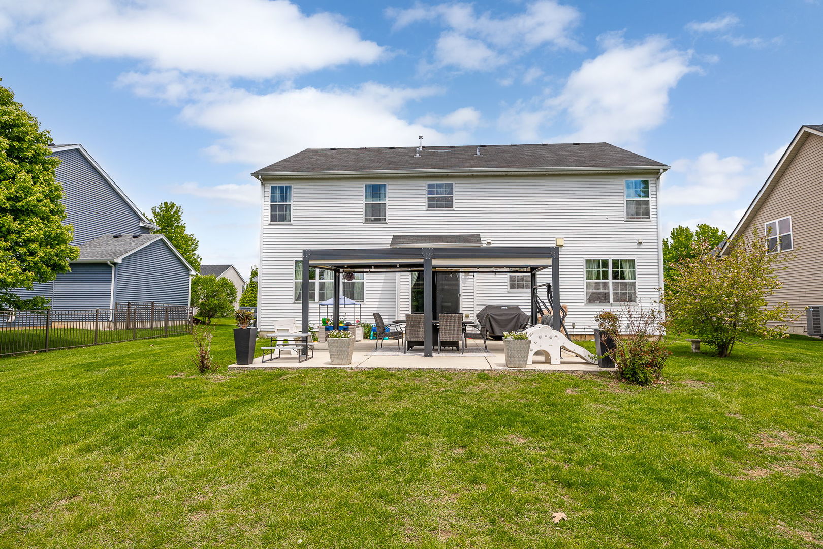 2297 Deerpath Road Property Photo 25
