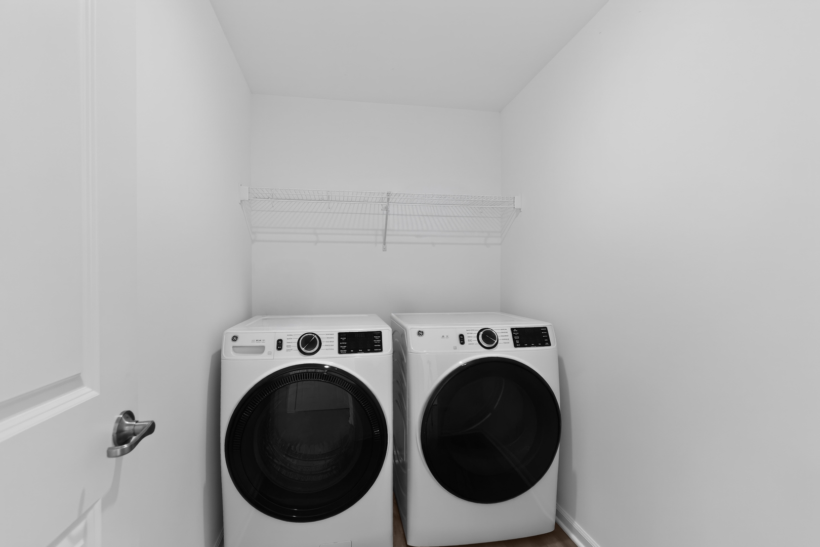 519 Red Oak Circle Property Photo 14