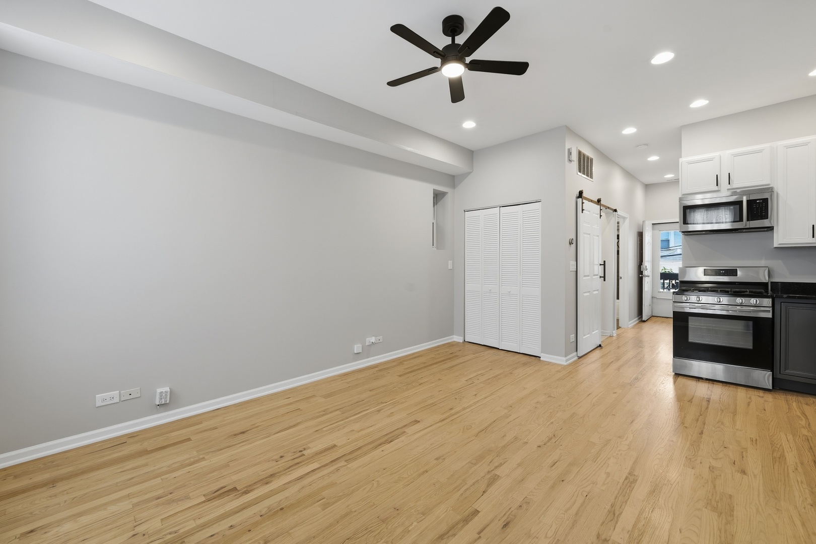 12736879 Property Photo 2