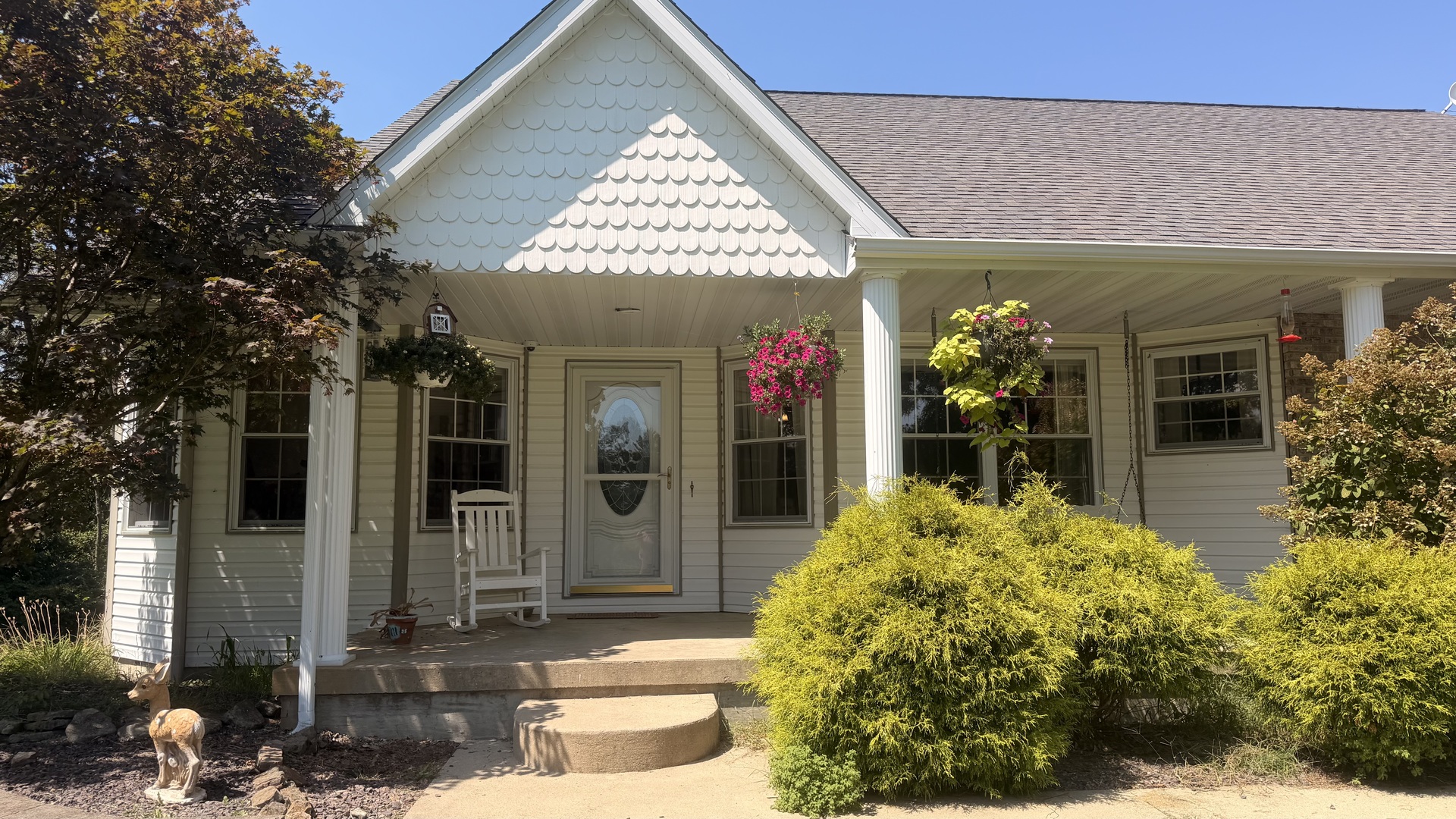 18205 Irvington Road Property Photo 3