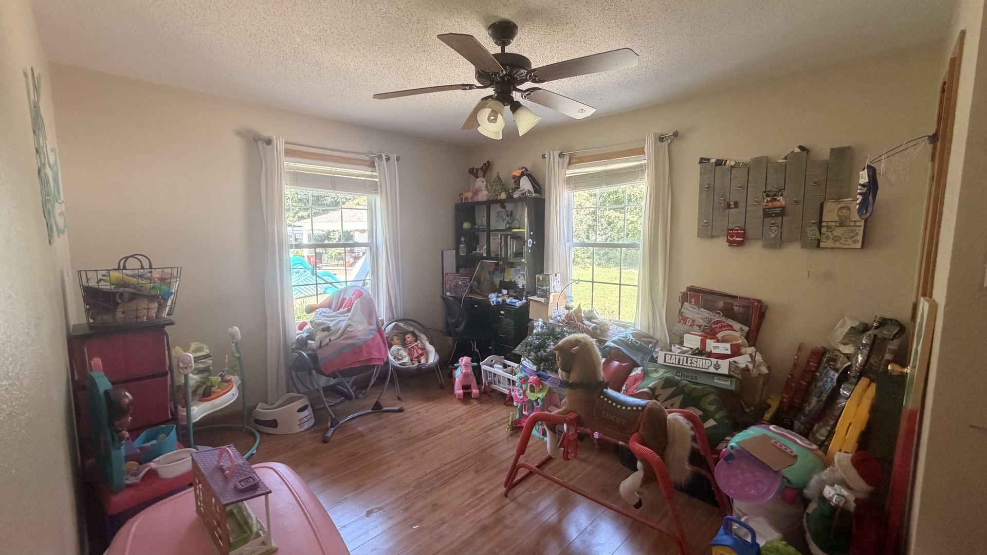 18205 Irvington Road Property Photo 10