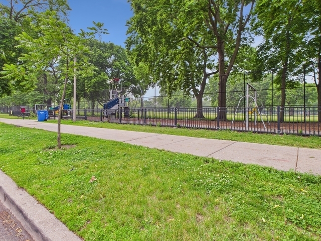 1729 E 67th Street 2e Property Photo 14