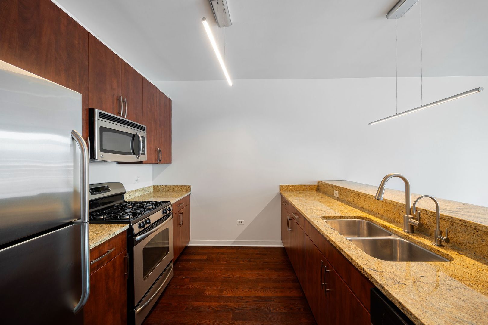 757 N Orleans Street 605 Property Photo 11
