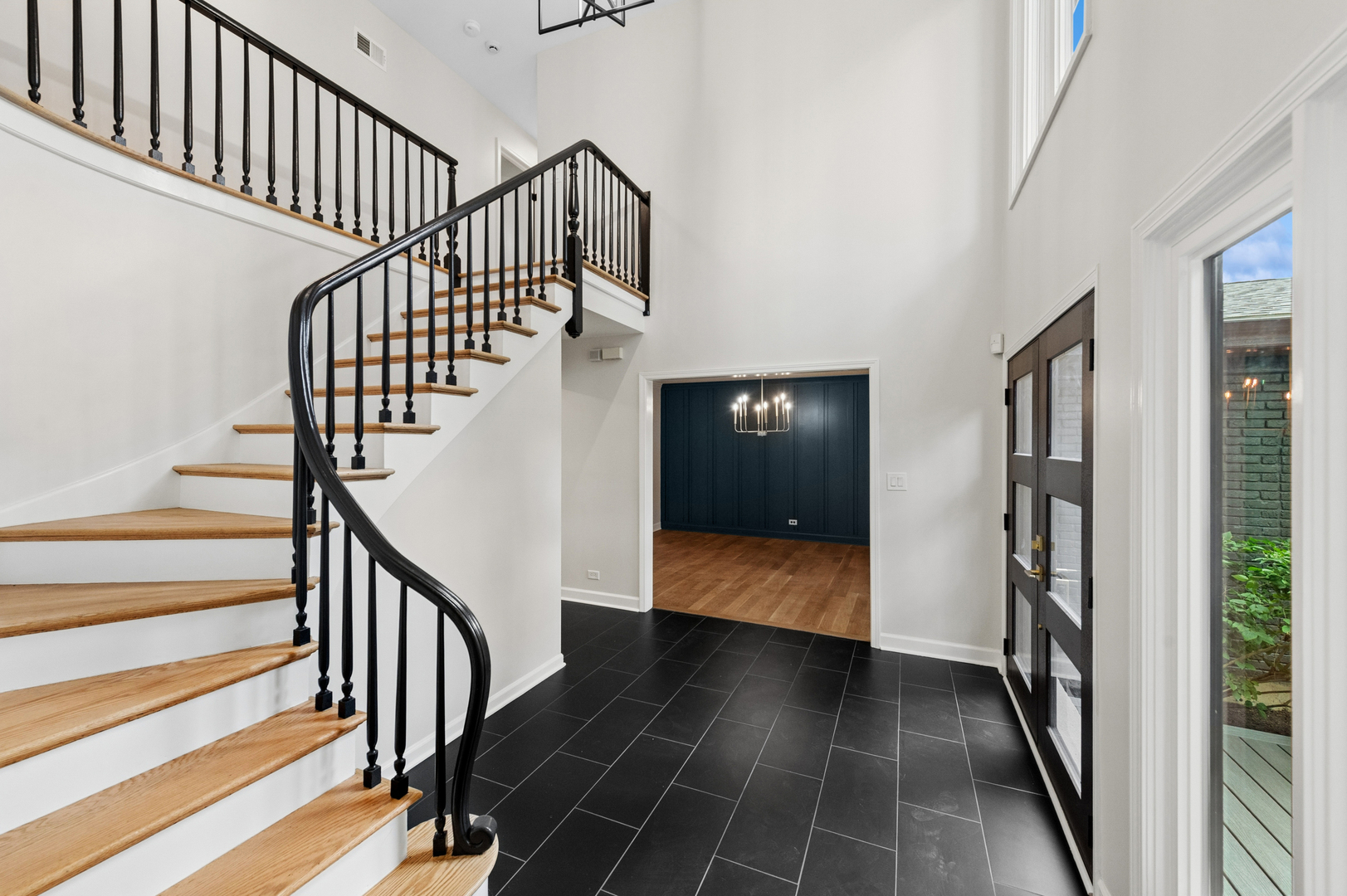 1695 Overland Trail Property Photo 4