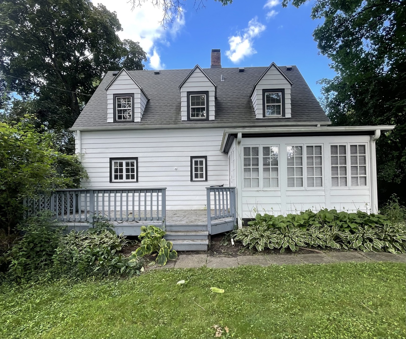 1138 Shermer Road Property Photo 4