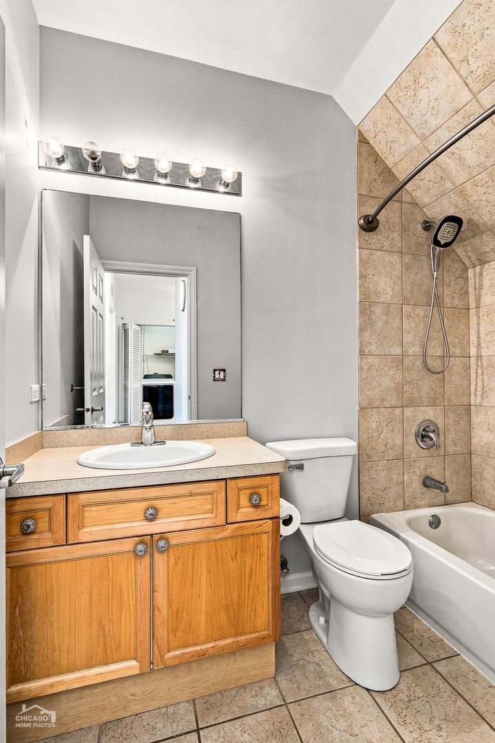 12736918 Property Photo 19