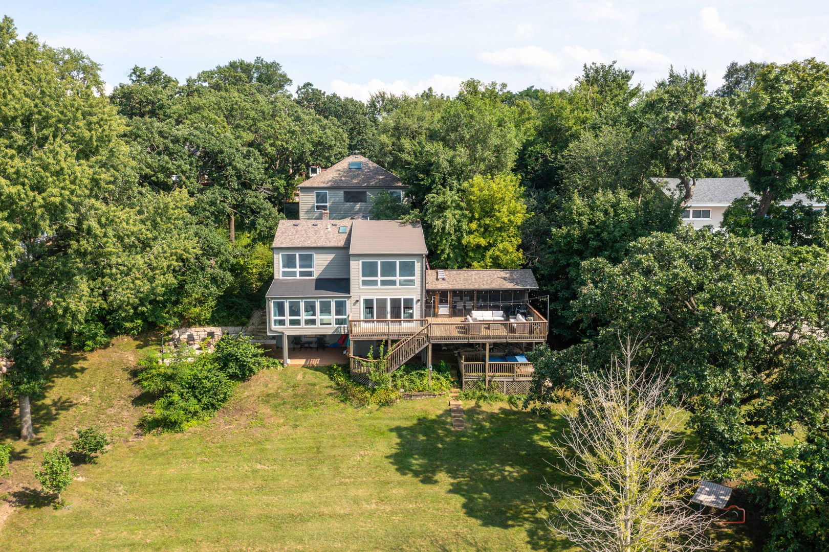 5419 E Lake Shore Drive Property Photo 1