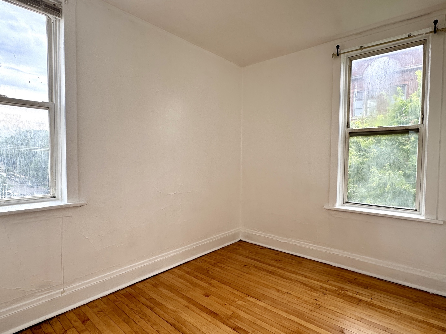 1553 N Monticello Avenue 3 Property Photo 6