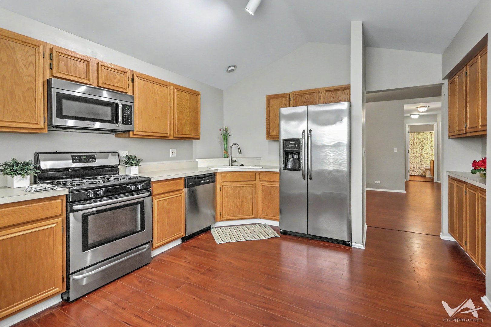 1620 Columbia Circle 2 Property Photo 6