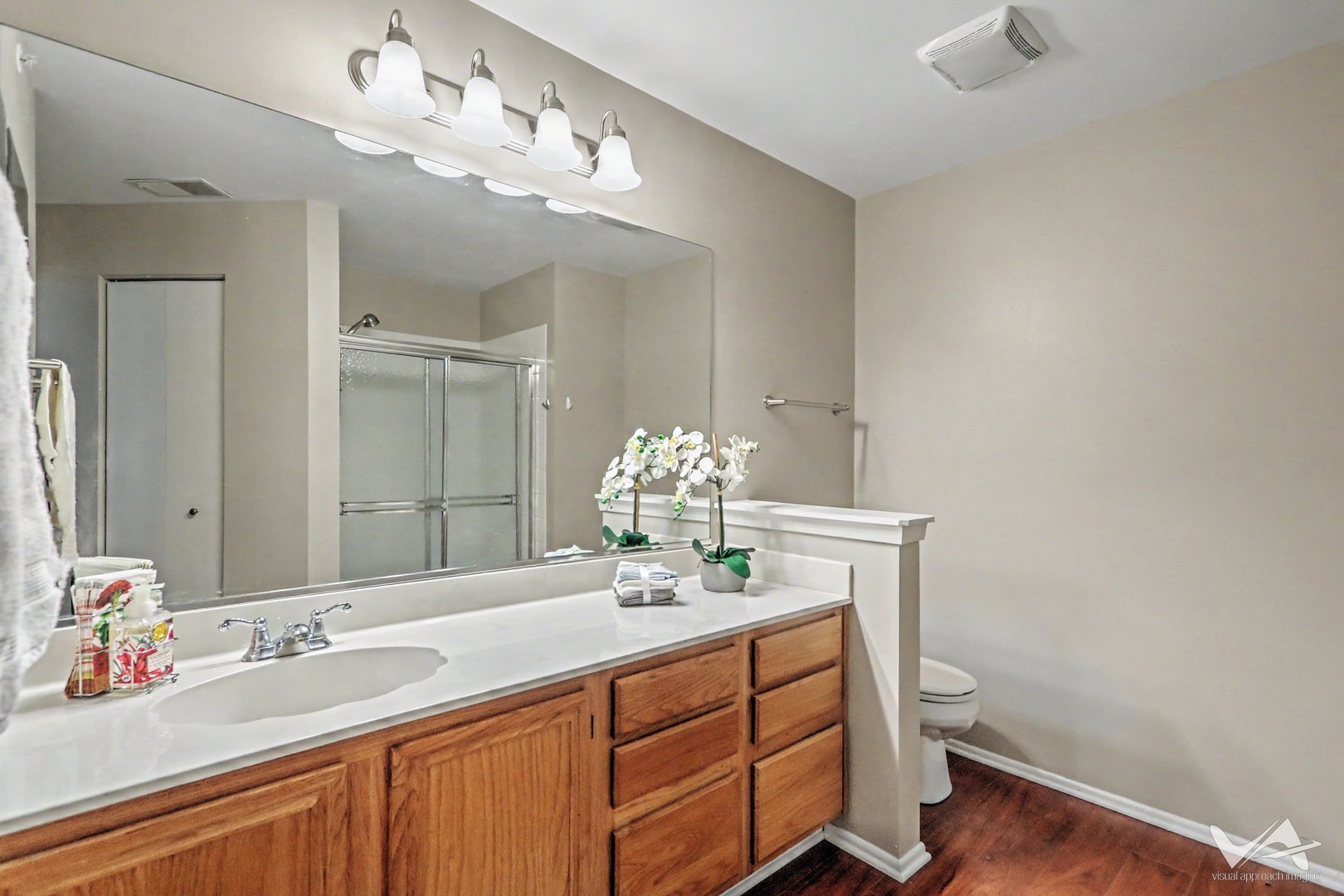1620 Columbia Circle 2 Property Photo 11