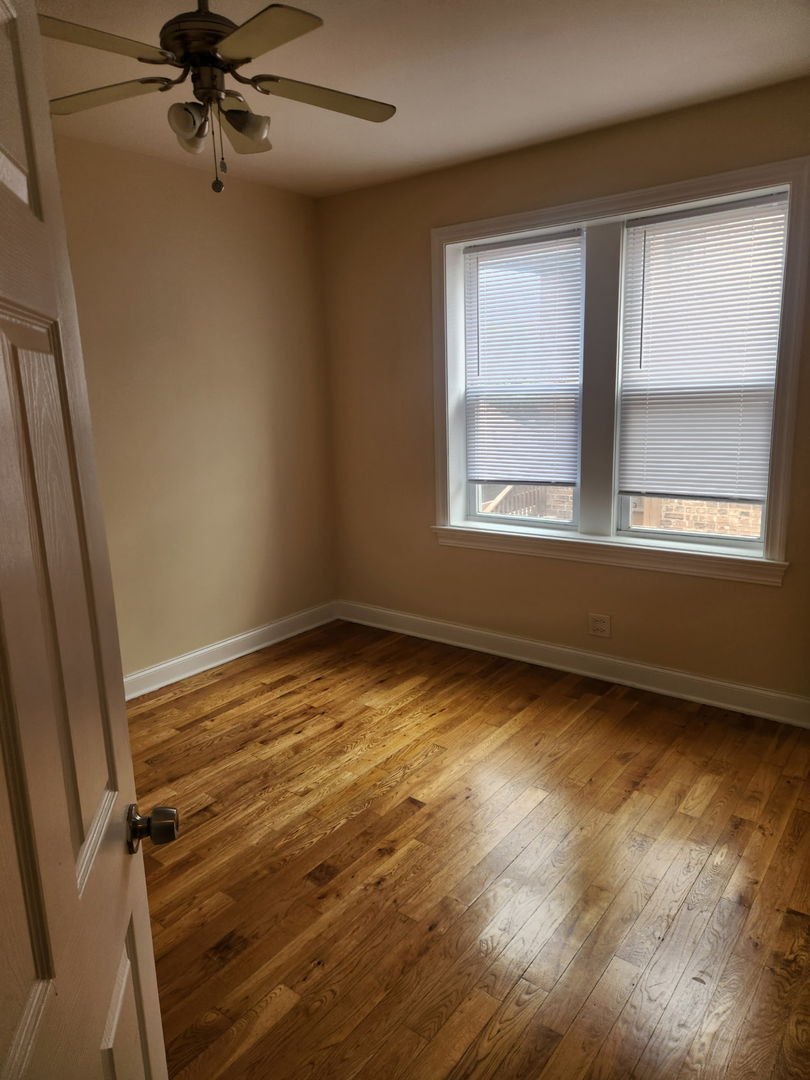 4546 W George Street 3 Property Photo 4