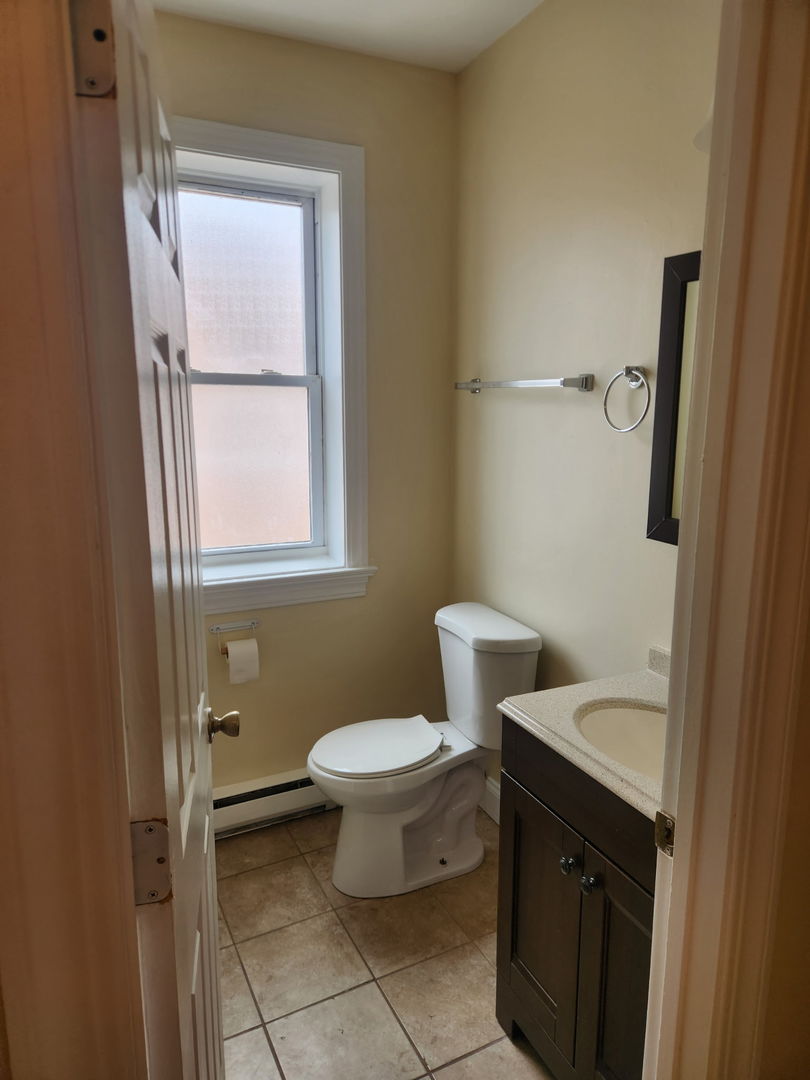 4546 W George Street 3 Property Photo 6