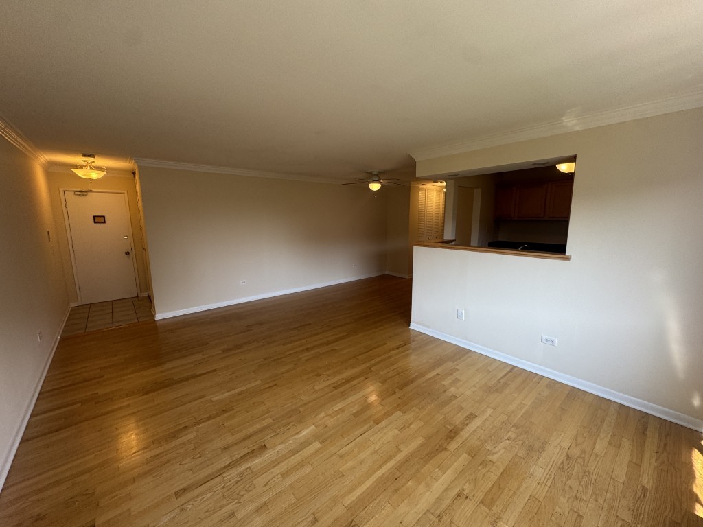 205 W Miner Street 407 Property Photo 5