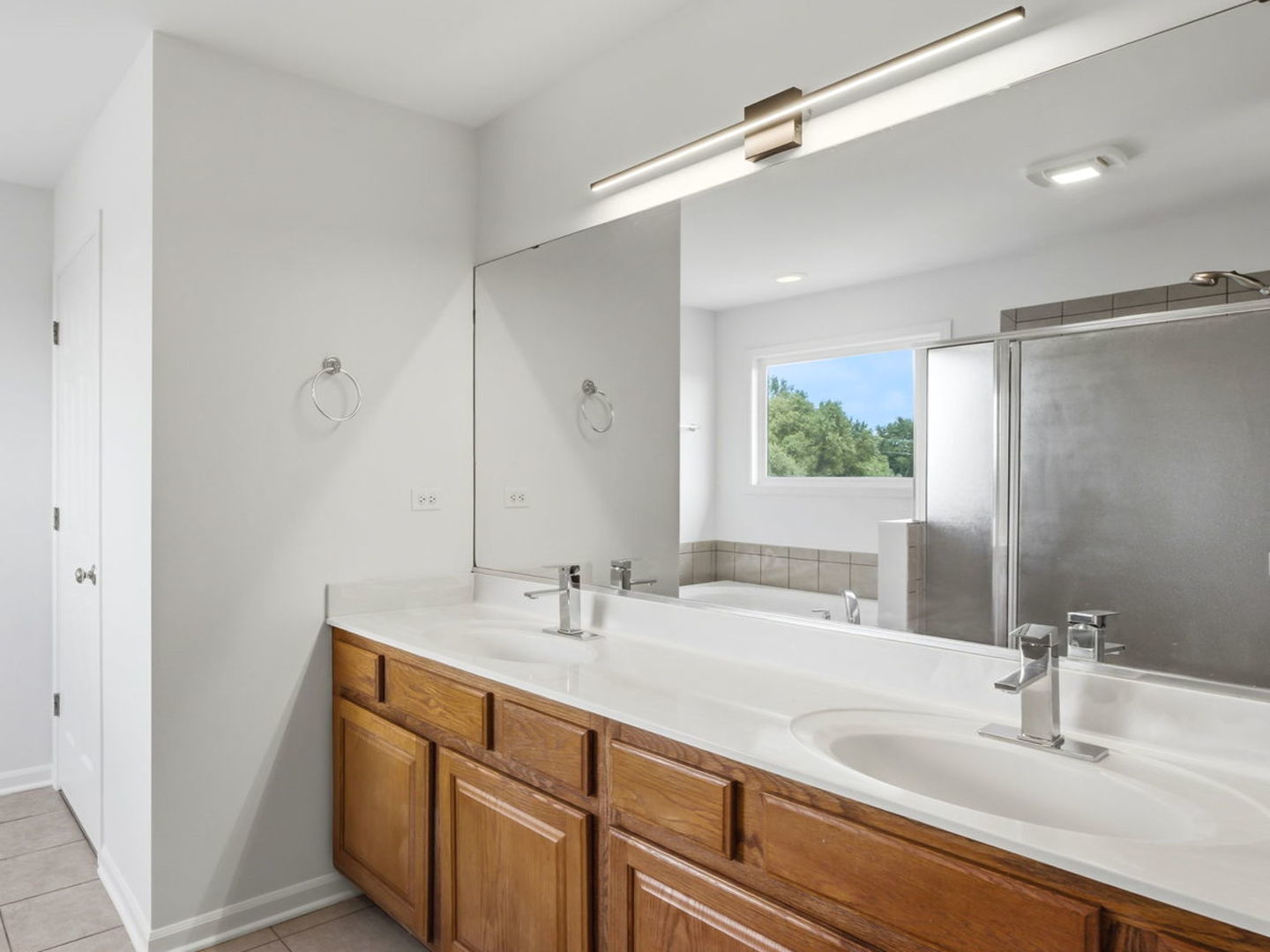 5218 Greenshire Circle Property Photo 18